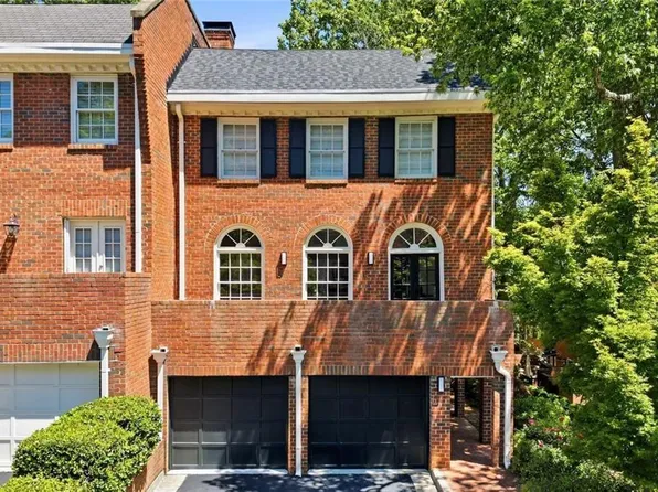425 Jefferson Cir, Sandy Springs, GA 30328