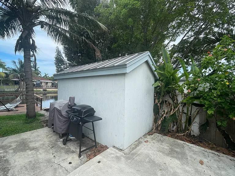 17650 NW 77th Ct — Photo 32