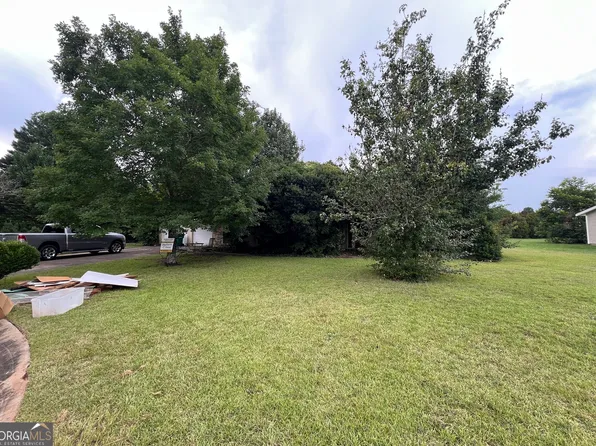 107 Vinewood Ct, Bonaire, GA 31005