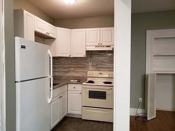 2nd image of 1914 W Dekle Ave APT 4