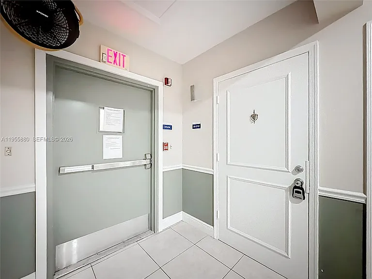 2424 SE 17th Cswy #312B — Photo 23