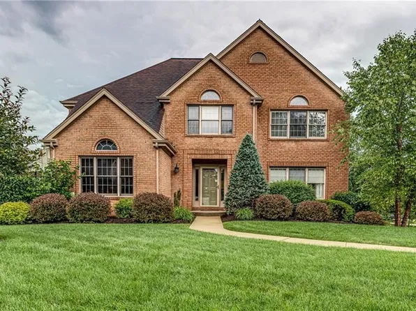 302 Marberry Dr, Pittsburgh, PA 15215
