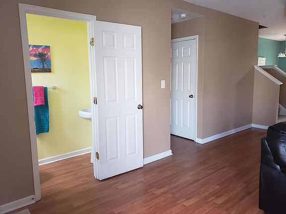 5th image of 129 Heather Stone Way