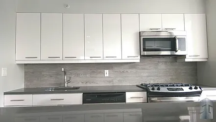 Rented by Skyline Group Real Estate