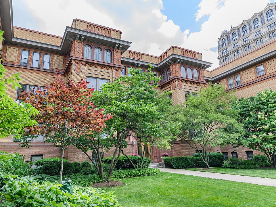 1st image of 2230 N Lincoln Park W #3H