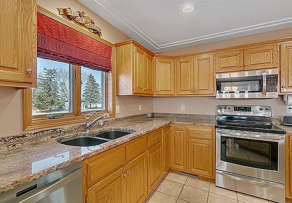 3rd image of 35694 County Road 10