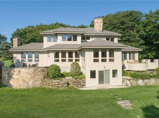 55 Sea Ridge Dr, Saunderstown, RI 02874