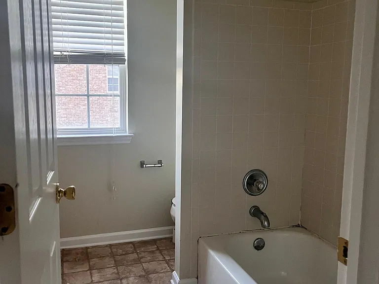 Bathroom2