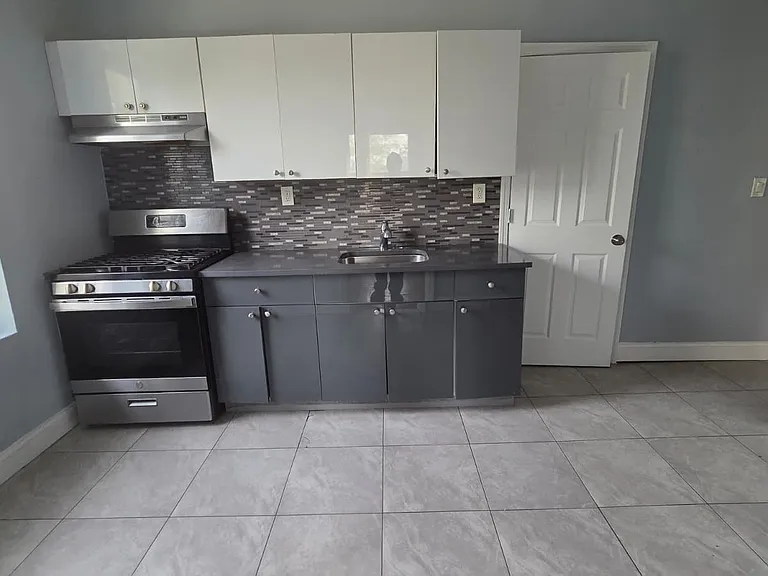 6 N 21st St #34 — Photo 1