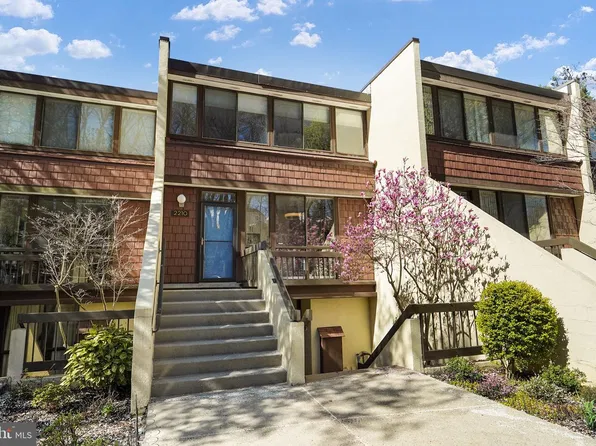 2210 S Quincy St #2, Arlington, VA 22204