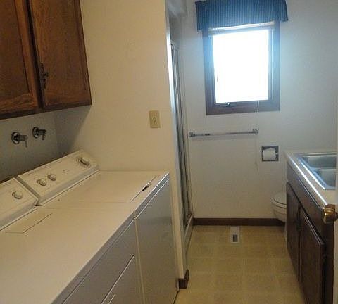 5th image of 1303 S Lafayette St