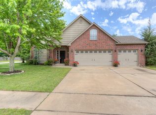 2433 S Tamarack Ave, Broken Arrow, OK 74012
