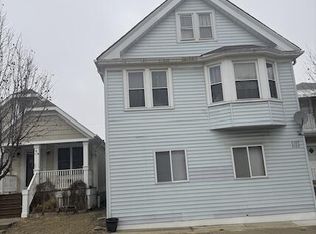 6320 W Mitchell St, West Allis, WI 53214