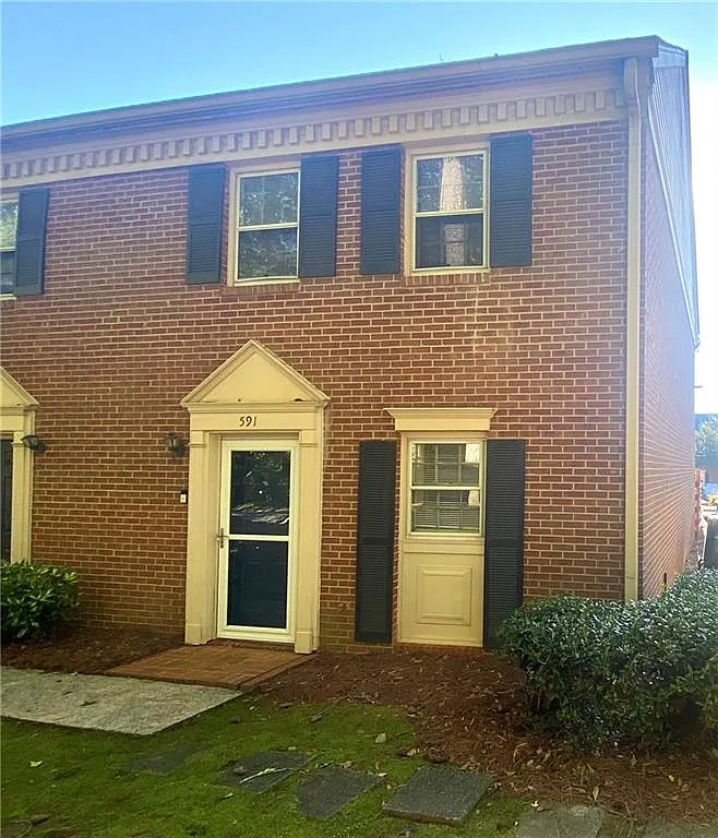 2 bed, 2.5 bath, 1260 sqft, $2,400 — Photo 1