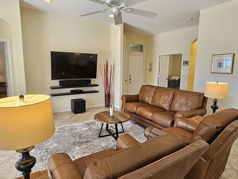 133 Treviso Ct — Photo 12
