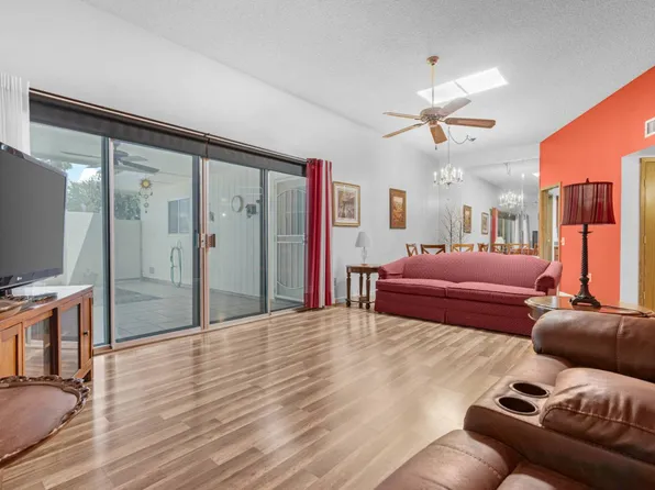 17218 N 107th Ave, Sun City, AZ 85373