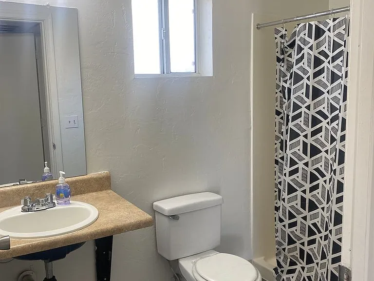 Casa Bonita Apartments — Photo 9