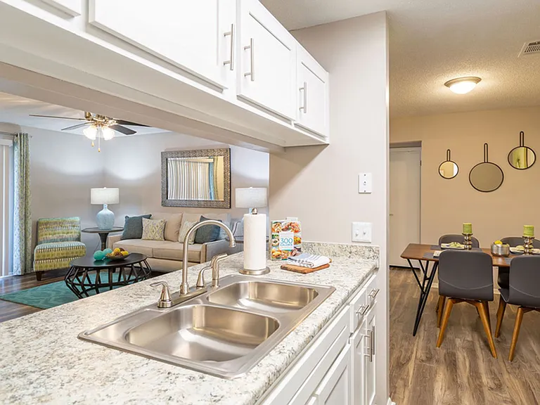 Kessler Point Apartment Homes — Photo 31