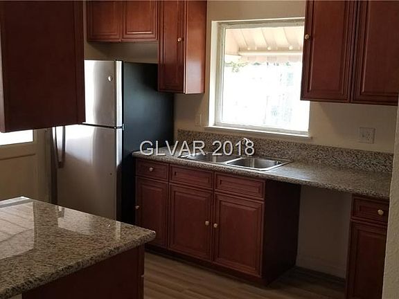 5th image of 4119 El Camino Ave