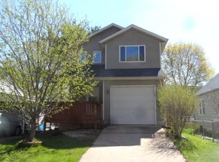 1517 Loftsgordon Ave, Madison, WI 53704