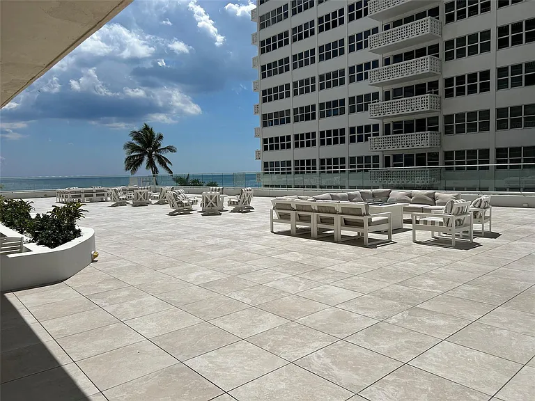 4020 Galt Ocean Dr #106 — Photo 30