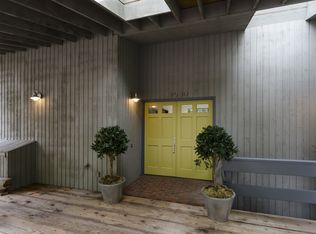 9530 SW 12th Dr, Portland, OR 97219