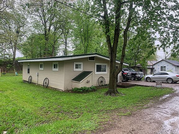 2nd image of 6565 Fountain Park Dr