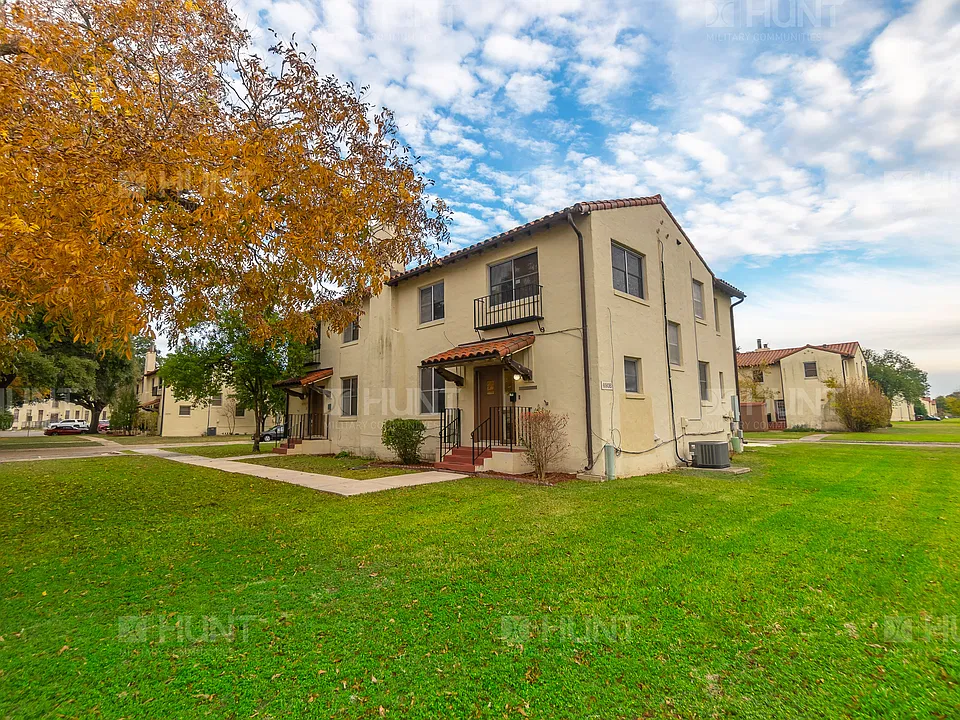 2 Northeast Dr