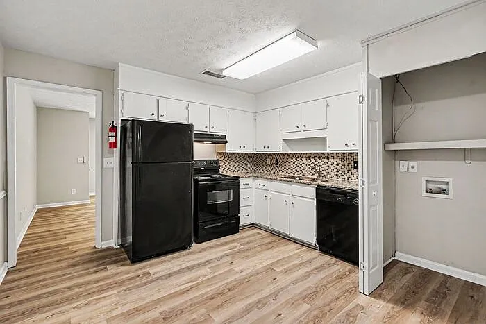 886 Martin Heights Dr NW #B — Photo 29