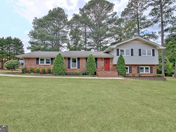 1015 Brittany Way, Fayetteville, GA 30214