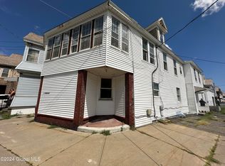 1181 Chrisler Ave, Schenectady, NY 12303