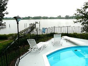 1st image of 419 Charlotte Dr