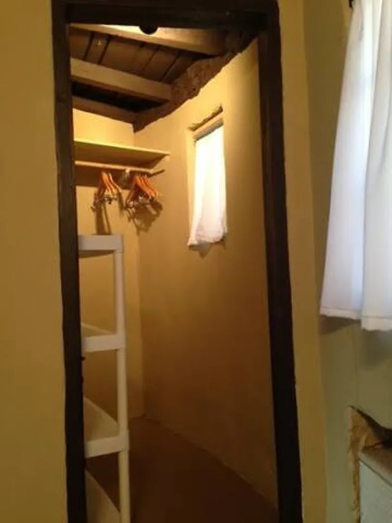Studio, 750 sqft, $2,800 — Photo 4