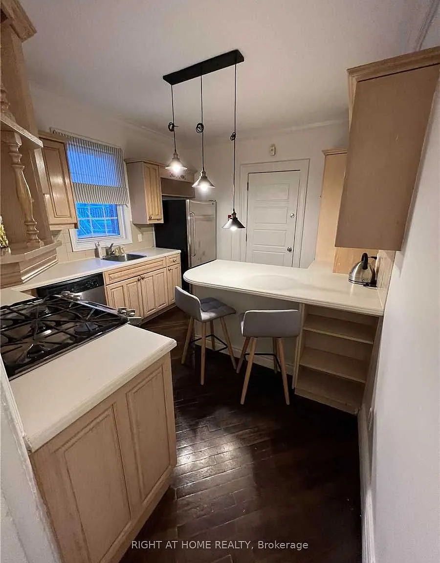 2 bed, $2,550 — Photo 2