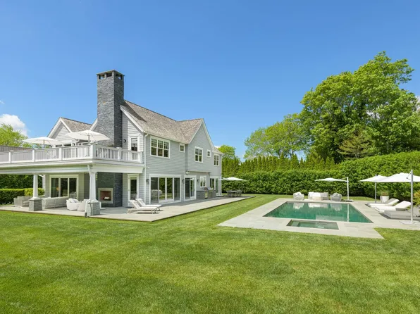 104 Halsey Ln, Water Mill, NY 11976