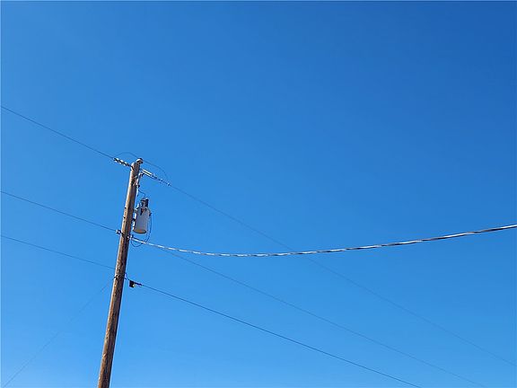 4th image of 4590 N Eden Rd
