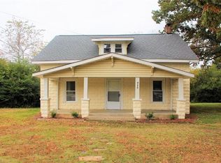4170 Northampton Dr, Winston Salem, NC 27105