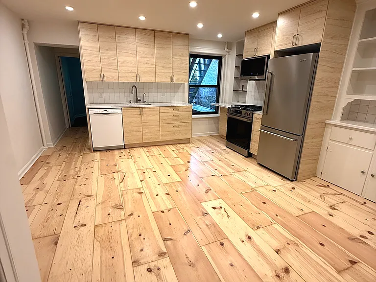 423 Sterling Pl #1 — Photo 6
