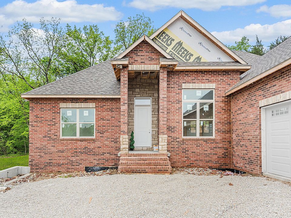 1st image of 2717 Lakeland Dr