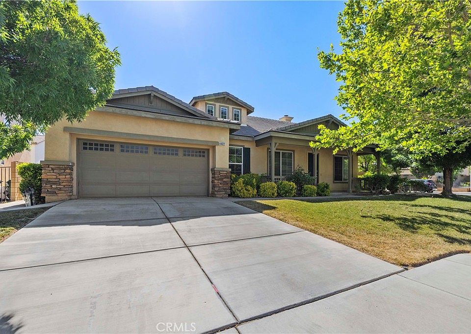 1st image of 44022 Raven Ln