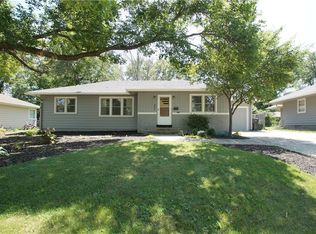 301 SE Park View Dr, Ankeny, IA 50021