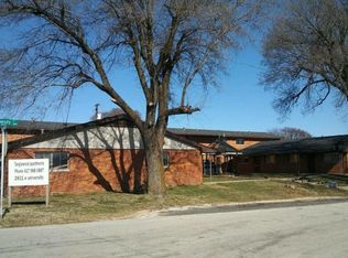 2831 E University St, Springfield, MO 65804