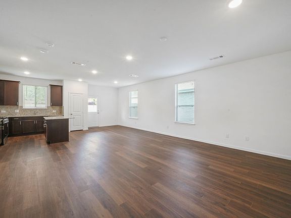 Expansive Gathering Room