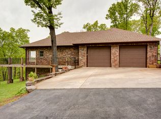 182 Lakecrest Dr, Ridgedale, MO 65739