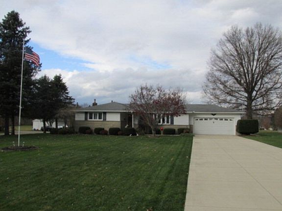 2nd image of 14227 Becky Ln