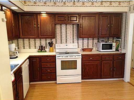 2nd image of 5312 Glow Dr