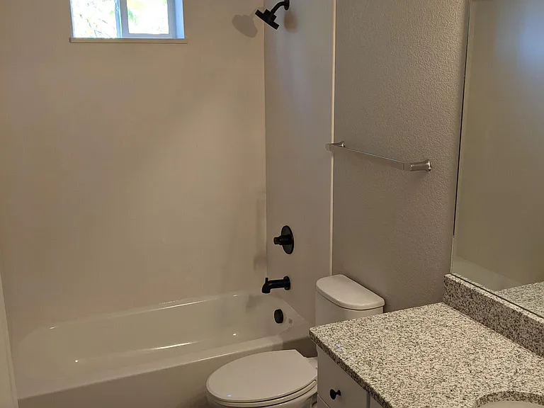 333 Cheyenne Blvd — Photo 5
