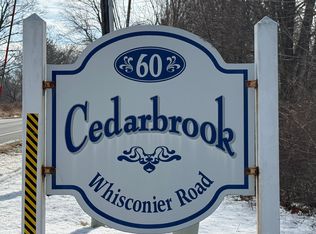 23 Cedarbrook Townhouse #23, Brookfield, CT 06804