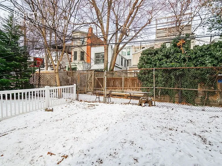 2123 Spring Garden St #1R — Photo 10