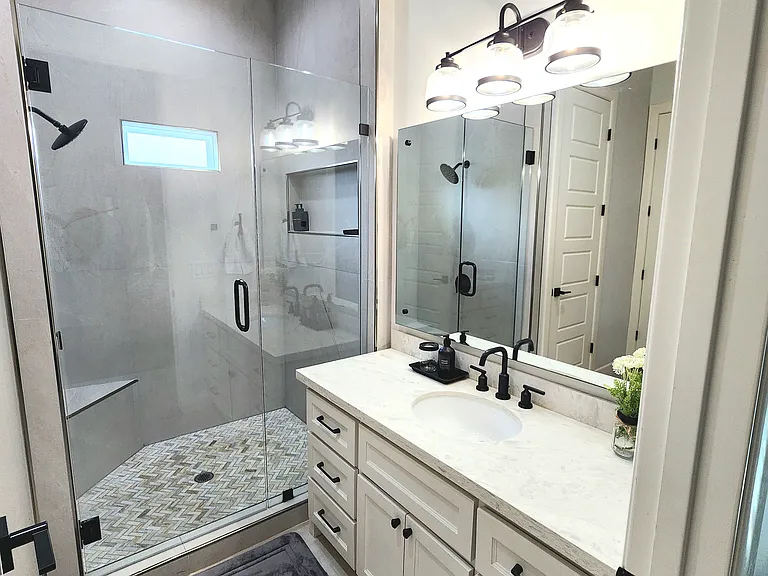 203 Stella Dr — Photo 4